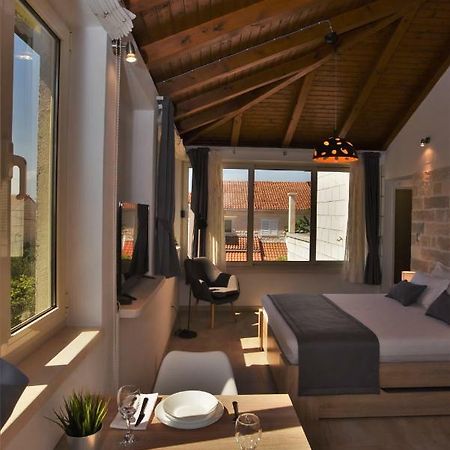 Apartments4You Supetar-The Best And Most Popular Apartments For Discovering The Island - Free Parking - 200 Meters From The Beach Buitenkant foto