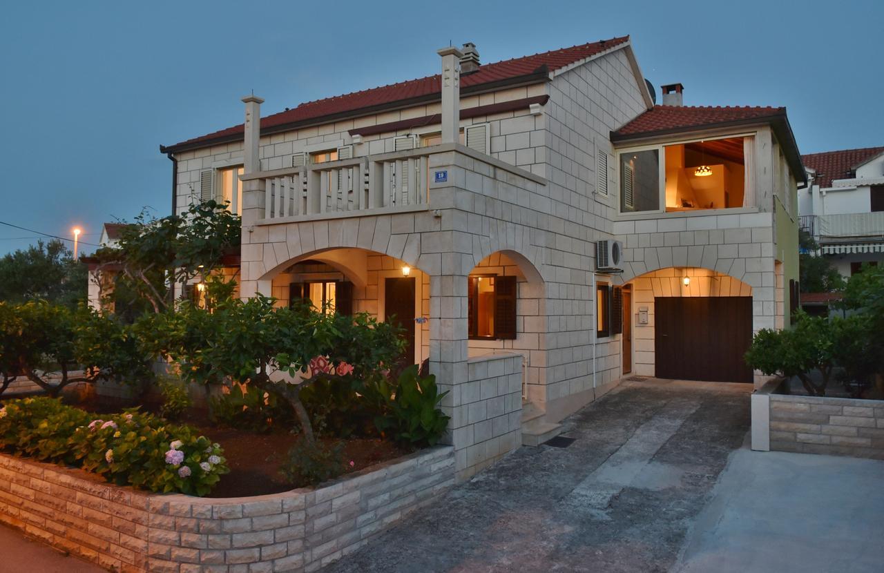 Apartments4You Supetar-The Best And Most Popular Apartments For Discovering The Island - Free Parking - 200 Meters From The Beach Buitenkant foto