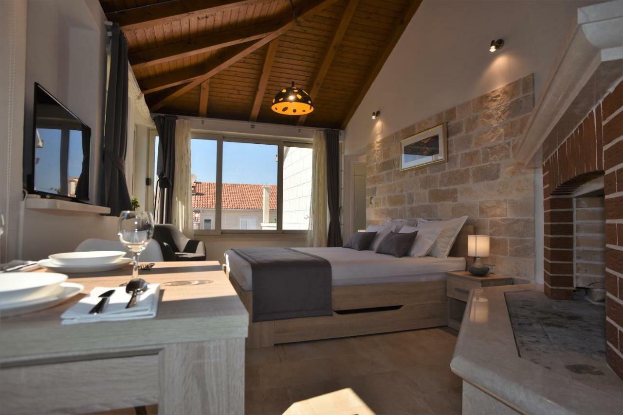Apartments4You Supetar-The Best And Most Popular Apartments For Discovering The Island - Free Parking - 200 Meters From The Beach Buitenkant foto
